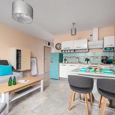 Lazure Przy Lesie-sloneczne Tarasy Dziwnowek-sannel For Rent *