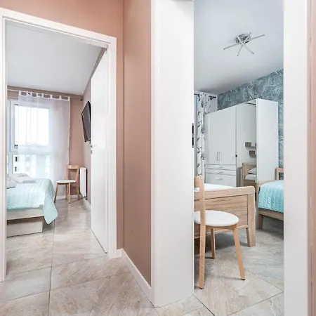 Appartement Lazure Przy Lesie-sloneczne Tarasy Dziwnowek-sannel For Rent