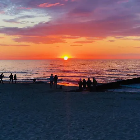 Lazure Przy Lesie-słoneczne Tarasy Dziwnówek-sannel For Rent Dziwnówek