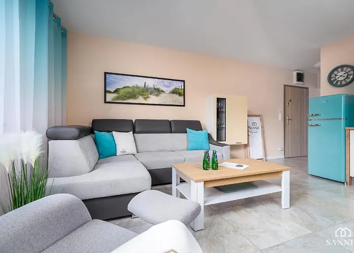 Lazure Przy Lesie-słoneczne Tarasy Dziwnówek-sannel For Rent *